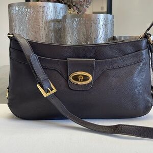 VTG Etienne Aigner Dark Brown Pebbled Leather Shoulder Bag with Gold Hardware